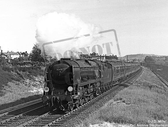 35028 1967-06-13 Weymouth