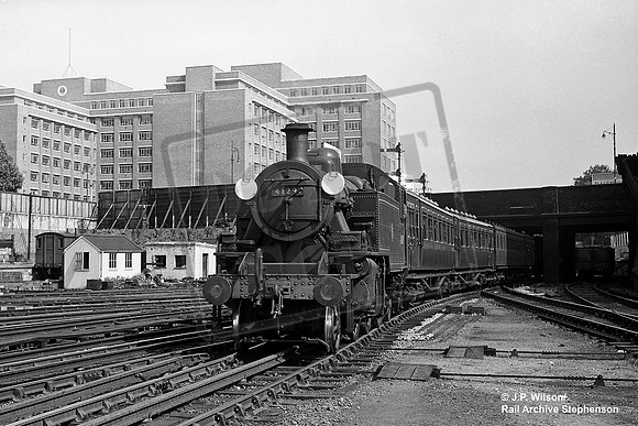 41291 1952-07-04 Kensington Olympia
