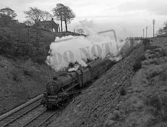 44934 1963-05-13 Approaching Entwistle Viaduct