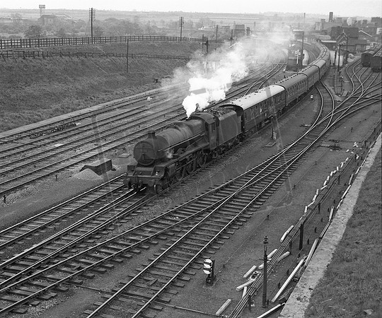 45561 1961-04-30 Wellingborough