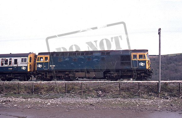 33104 1977-04-16 Golant