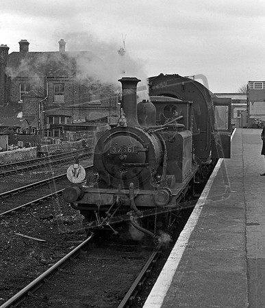 32661 1963 Havant