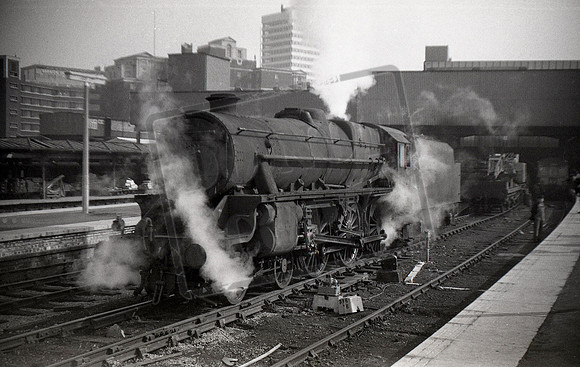 44853 1966-09-03 Leeds City