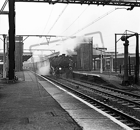 61000 1956-12-08 Shenfield