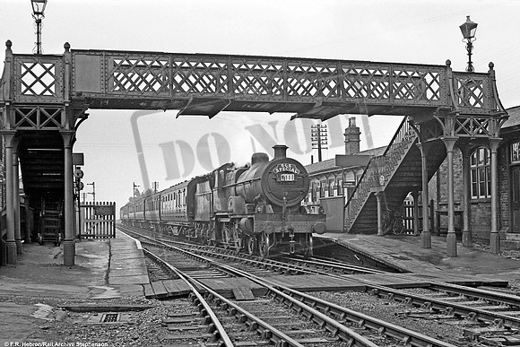 40928 1956-06-17 Basford North