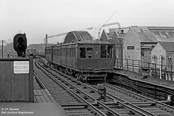 LOR 7 1956-05-14 Huskisson Dock