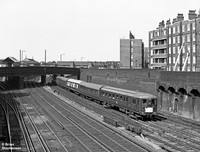 EMU 3008 1964-05-15 Clapham Junction