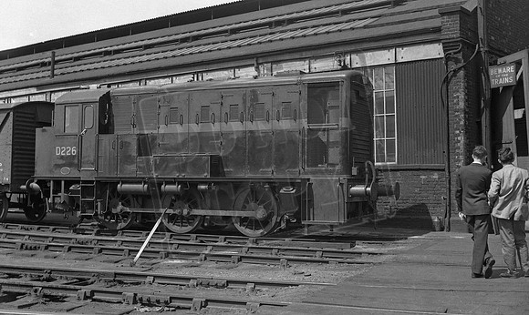 D226 EE Shunter 1958-05-24 Stratford