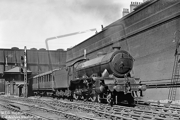 2852 1937-08-01 Nottingham Victoria