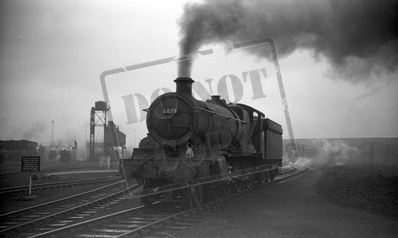 6879 1964-04-01 Crewe South
