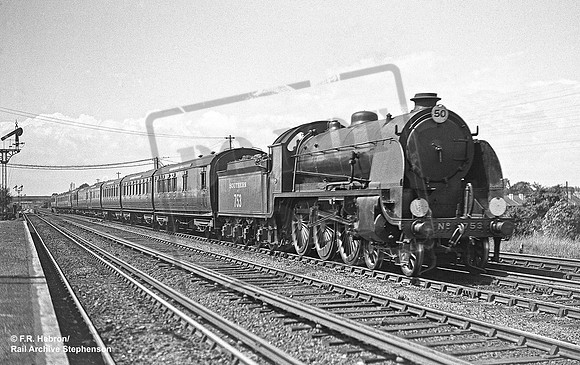 E753 1928 Raynes Park