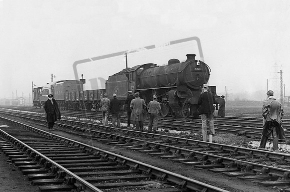 61121 1964-02-24 Annesley