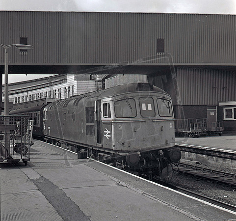 33051 1983-08-25 Bristol TM