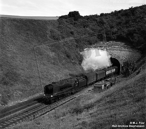 34025 1966-06-02 Bincombe Tunnel