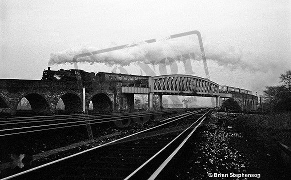 77014 1967-02-05 Hampton Court Junction