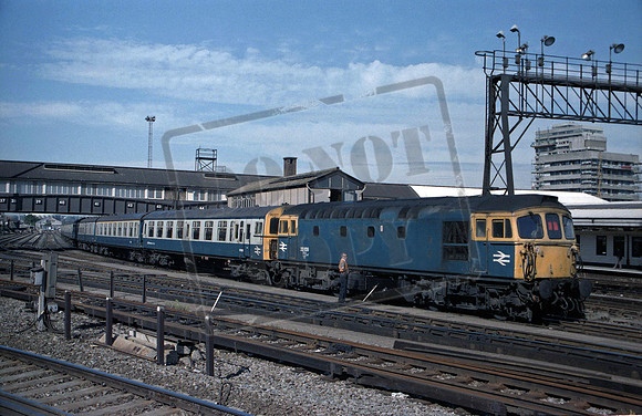 33109 1986-08-06 Clapmam Junction