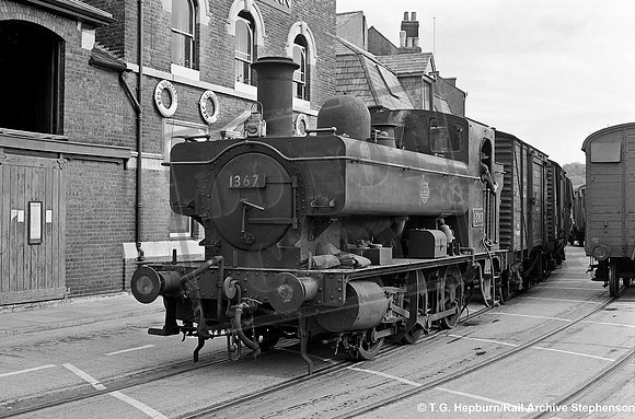 1367 1957-09 Weymouth Quay