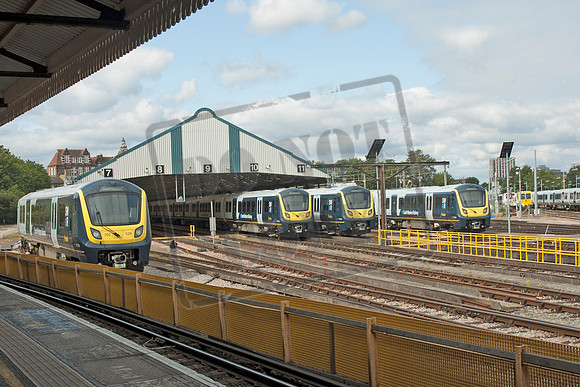 701528 2025-06-16 Clapham Junction