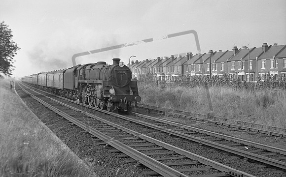 73080 1966-08 near Eastleigh-ROneg-351