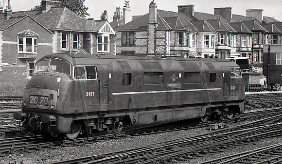 D828 1965-05 Plymouth