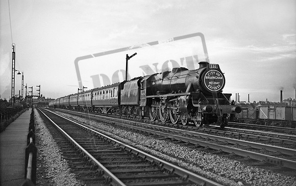 44914 1957-07 Burton on Trent