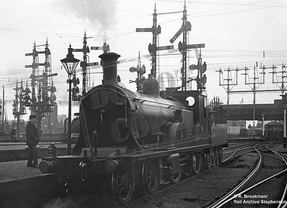 LSWR 372 1910c Waterloo
