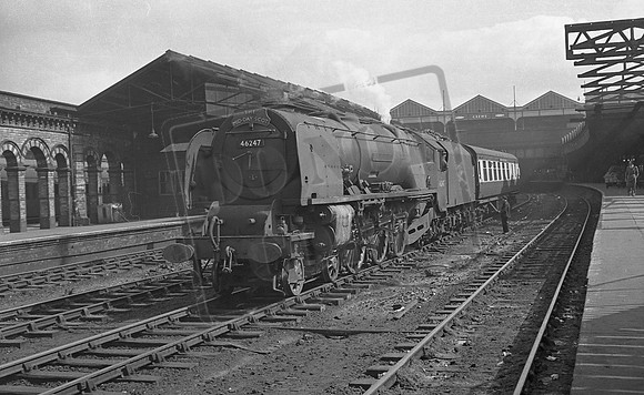 46247 1956-05-31 Crewe