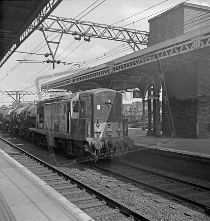 D8222 1969 Stratford