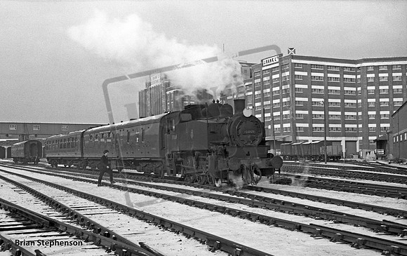 30069 1963-02-02 Southampton new docks