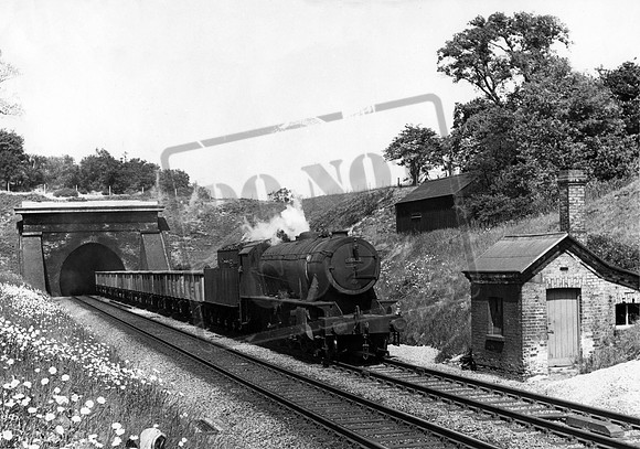 90120  1960s Peascliffe Tunnel