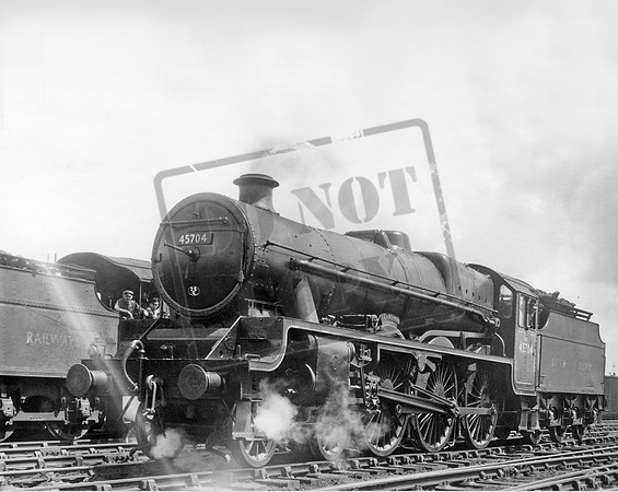 45704 1951-06-16 Crewe