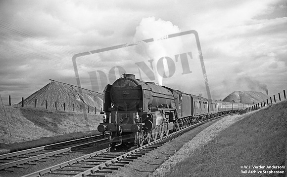 60152 1952c near Thornton Junction