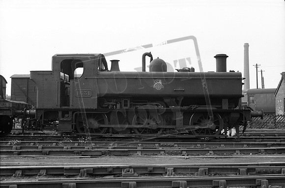 1631 1957 Lydney