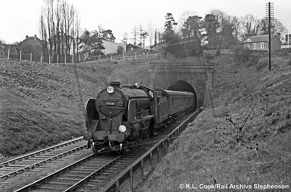 30928 1958-04-19 Tonbridge
