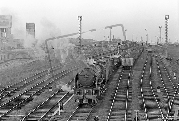 60151 1964-03 Millerhill Yard