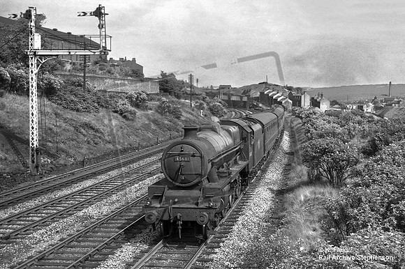 45681 1950s Longwood & Milnsbridge