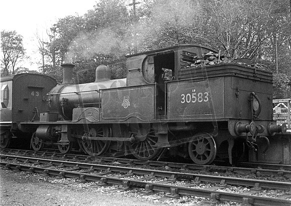 30583 1956-11-07 Lyme Regis