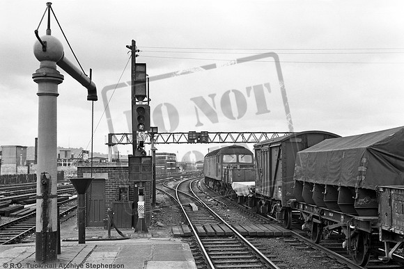 D1679 1966-07-16 Cardiff West