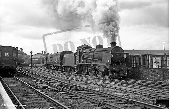 31803 1961-08-07 Salisbury