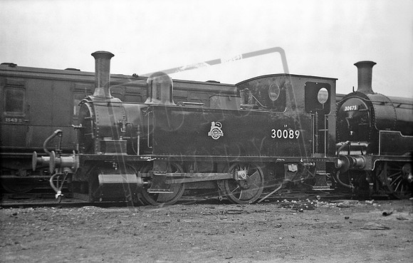 30089 1950s Eastleigh shed