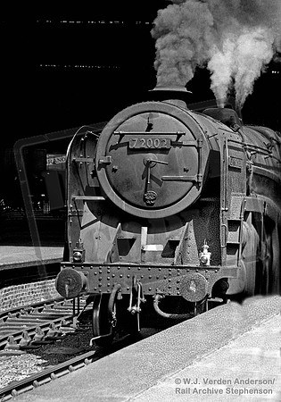 72002 1956-05-14 Edinburgh Princes Street station