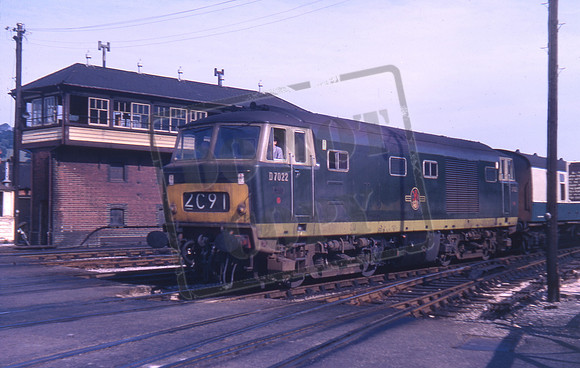 D7022 1967 Exeter St Davids