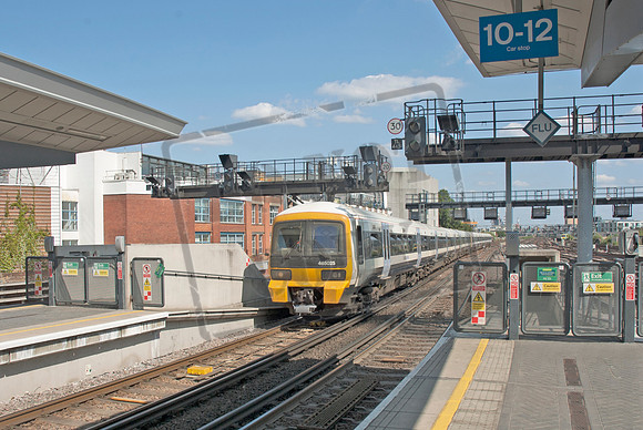 465025 2025-06-16 London Bridge