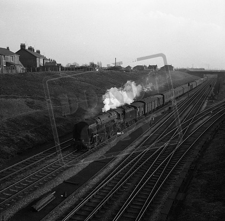 70049 1965-03-09 Farington Curve Junction, taken from Bee Lane bridge-ROneg-1406-431