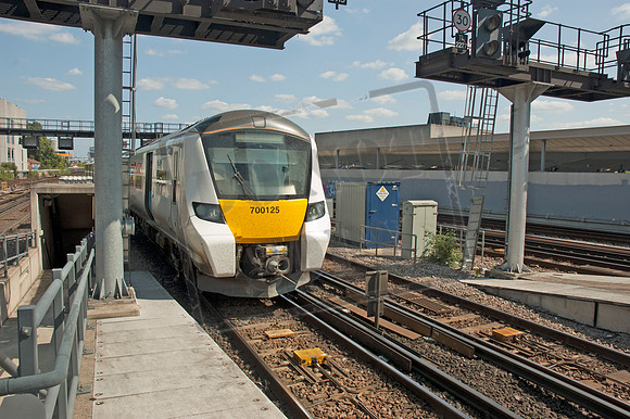 700125 2025-06-16 London Bridge