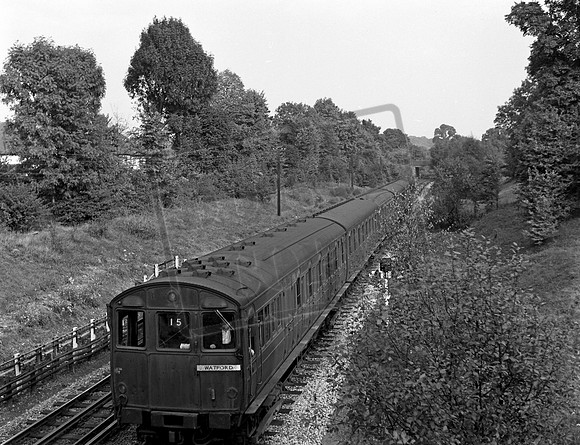 LT EMU 2739 1959-09-13 Pinner