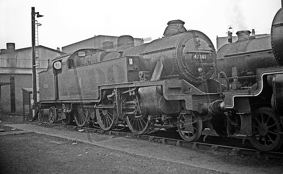 42361 1962-12 Leicester Midland shed