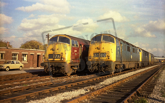 867 and D815 1971-10-30 Bristol SMP