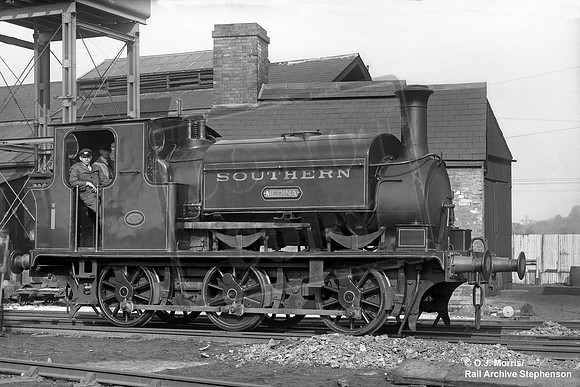 W1 1930s Newport IoW