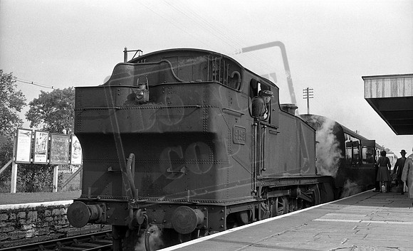 4142 1962-09-22 Bourton-on-the-Water